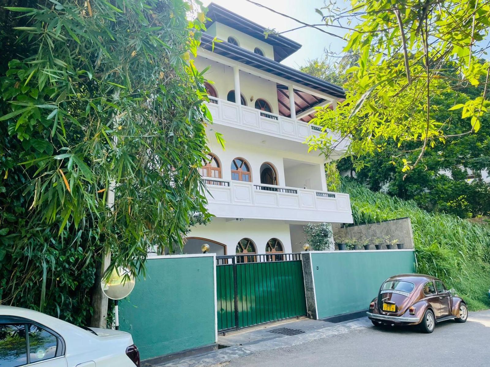 Villa Nine Канди Экстерьер фото