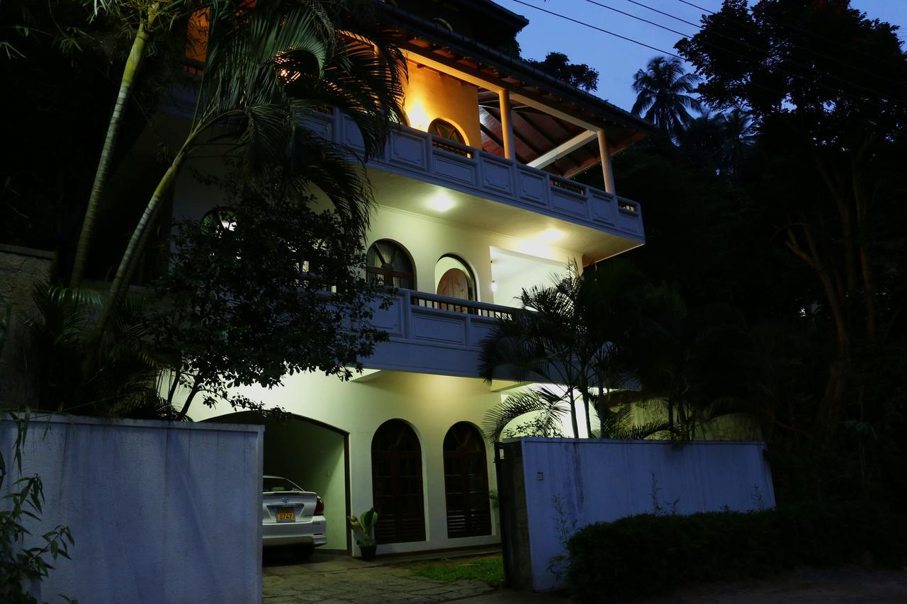 Villa Nine Канди Экстерьер фото